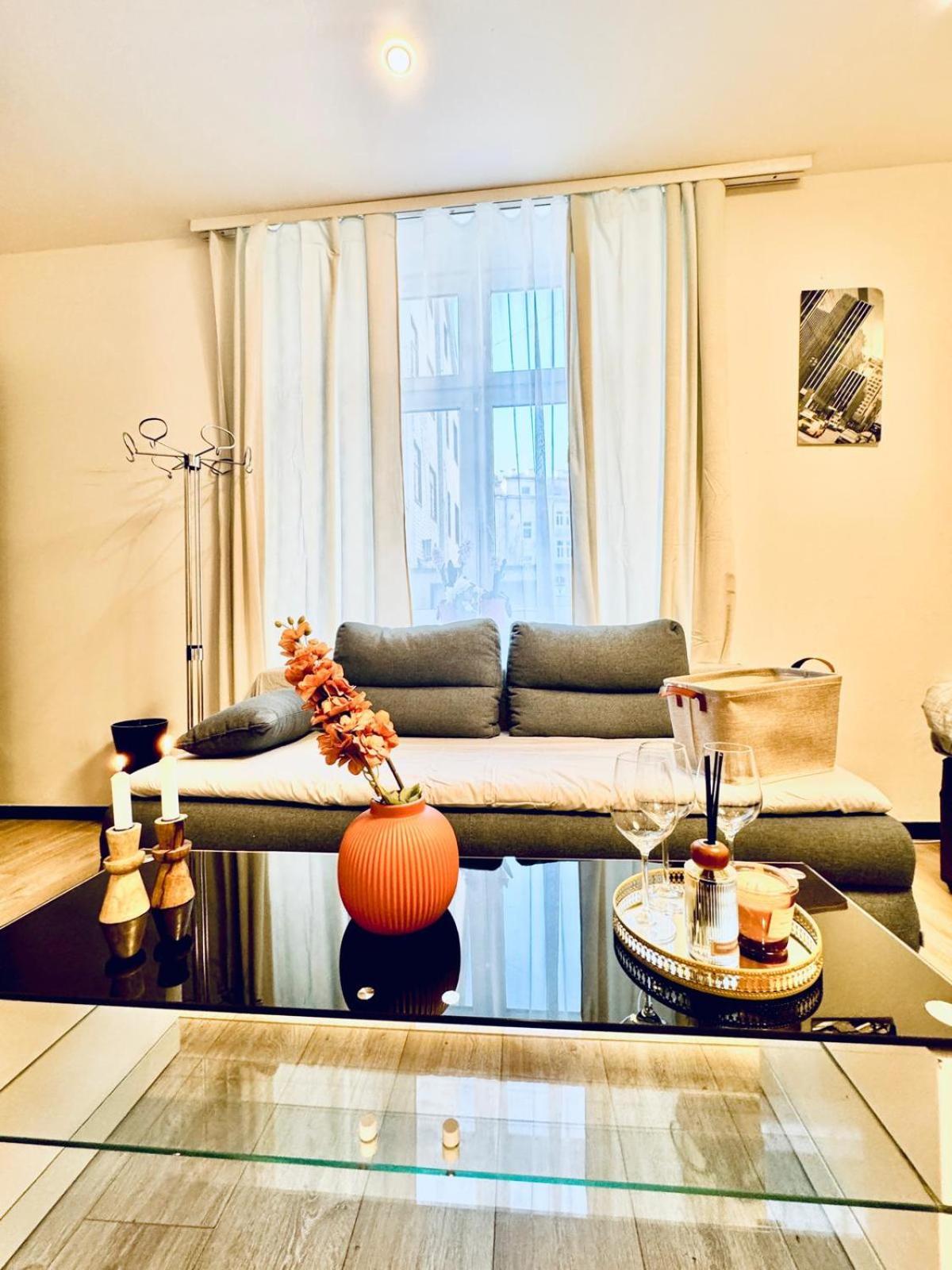 Central King Studio - 10 Mins Walk From Downtown Viyana Dış mekan fotoğraf